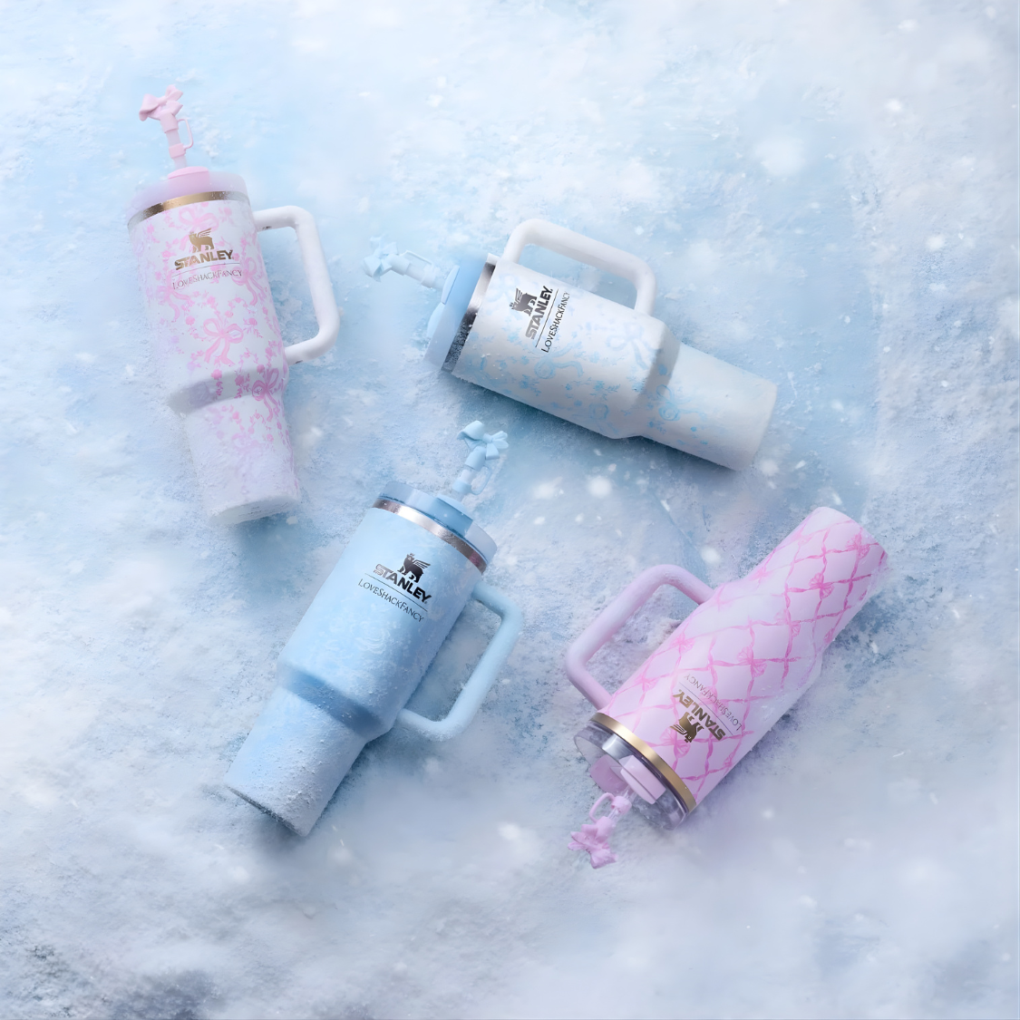 LoveShackFancy Holiday Quencher® H2.0 FlowState™ Tumbler | 40 OZ