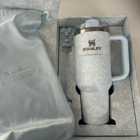 Love Shack Fancy Quencher Tumbler 40 oz Quencher H2.0 with box.40oz Tumbler with Handle,Double Wall Vacuum Reusable Stainless Steel Insulated Water Bottle With Leak Proof lid Straw